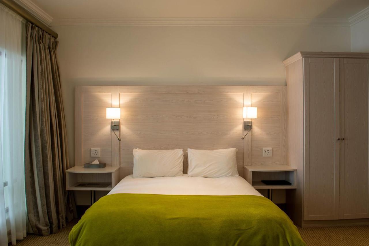 Val Du Charron Wine & Leisure Estate Hotel Wellington Buitenkant foto