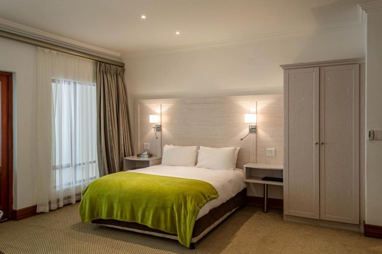 Val Du Charron Wine & Leisure Estate Hotel Wellington Buitenkant foto