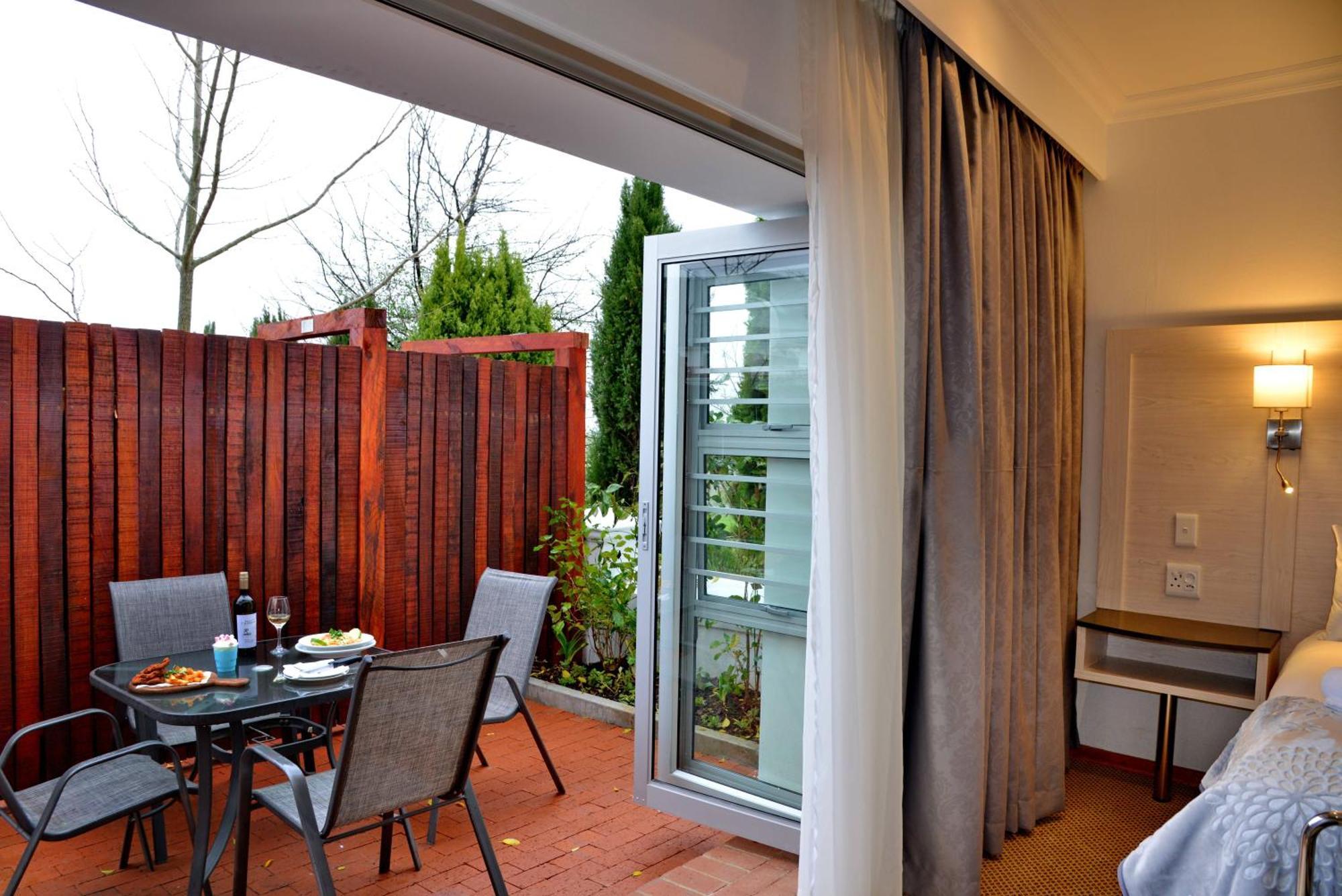 Val Du Charron Wine & Leisure Estate Hotel Wellington Buitenkant foto