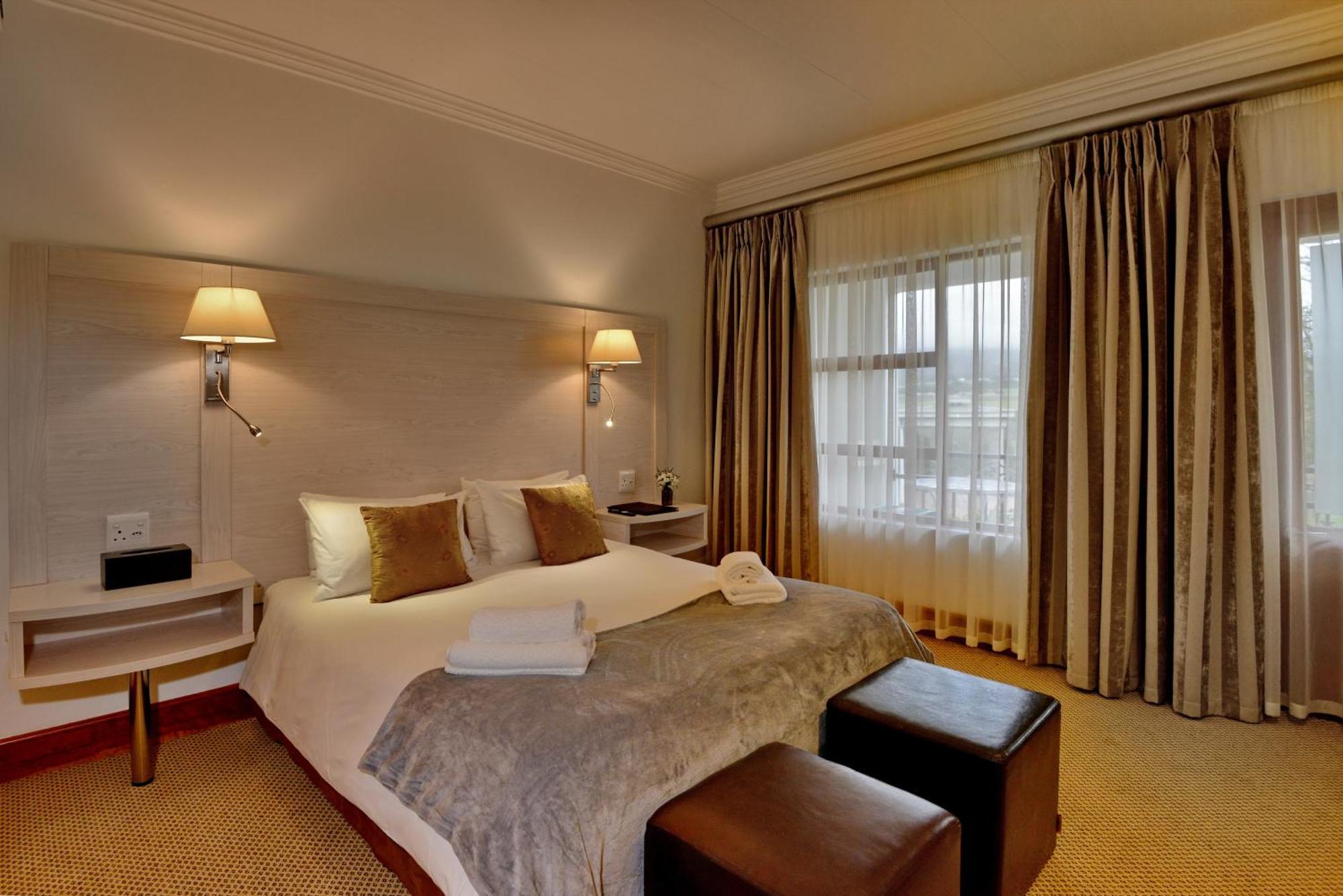 Val Du Charron Wine & Leisure Estate Hotel Wellington Buitenkant foto